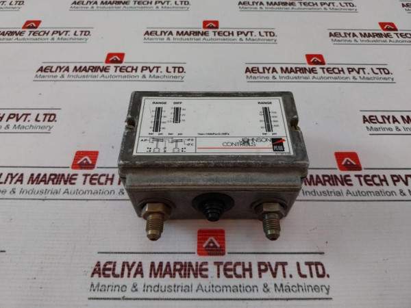 Johnson Controls P78Lcw-9300 Pressure Switch - Used