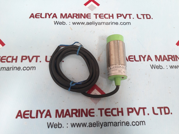 Omron lj30a3-15-j/ez proximity sensor