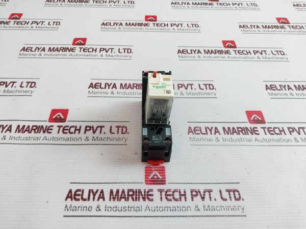 Schneider Electric Rxze2S111M Relay With Base 24V - Used