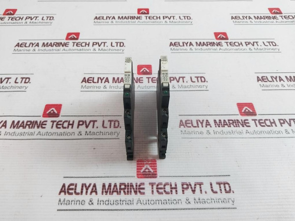 Lot Of 2X Idec Rv8H-l-ad110 Interface Relay With Socket Sv1H-07L-3