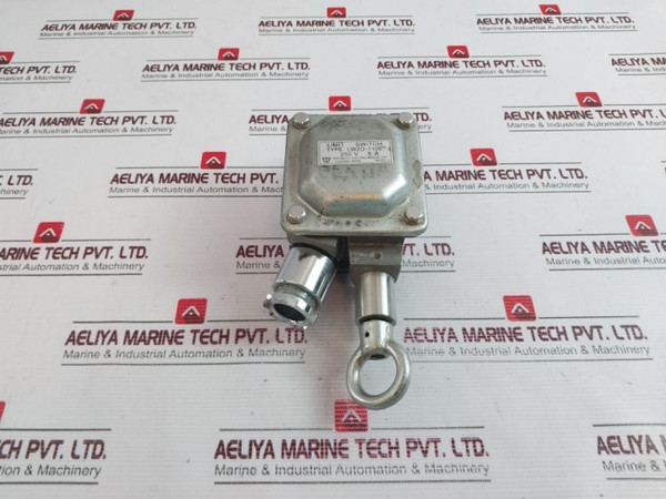 Sakamoto Electric Lwzo-110E Limit Switch - Used