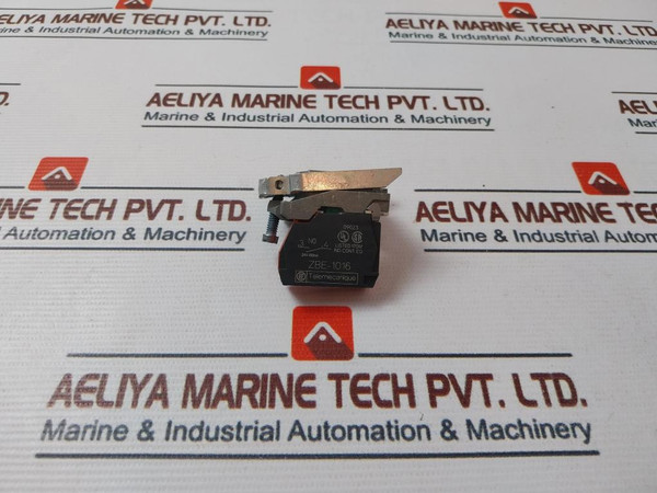 Telemecanique Zbe-1016 2 Direction Selector Switch