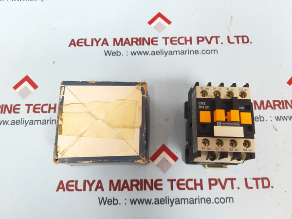 Telemecanique Ca2 Dn 22 Control Relay 220V 50/60Hz