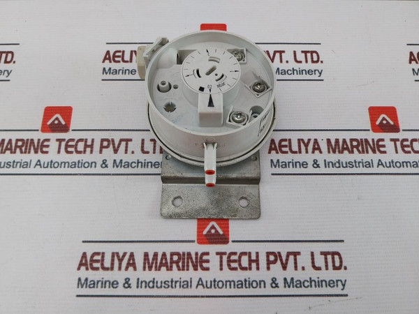 Huba Control 604.99352 Mechanical Pressure Switch