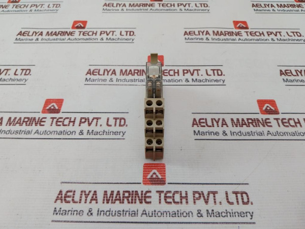 Omron G2R-2-sn Relay With Socket 24Vdc