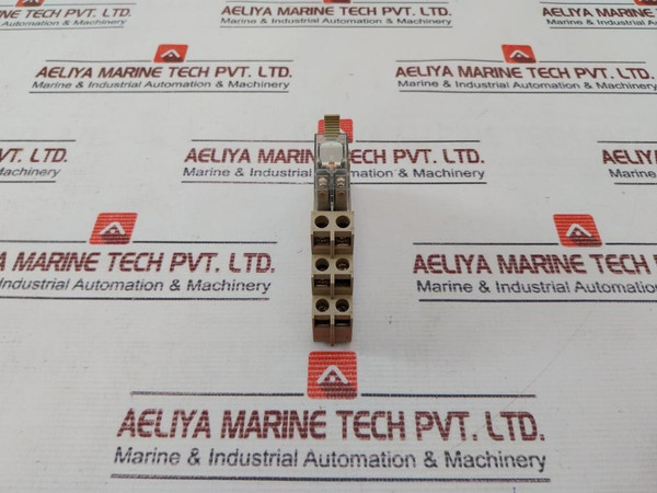 Omron G2R-2-sn Relay With Socket 24Vdc