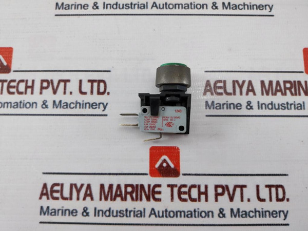 Arcolectric M965A Series 0911 Pushbutton Switch Used