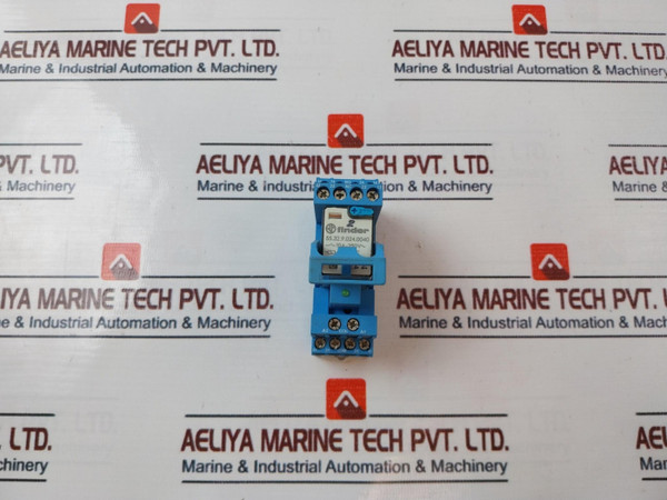 Finder 55.32.9.024.0040 Relay Socket 10A-250V Used