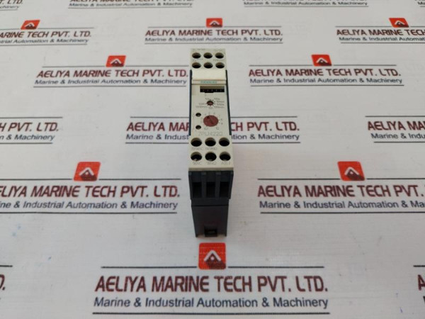 Siemens 7Pu4220-2Bj20 Time Relay 50/60Hz 10S...100H Used