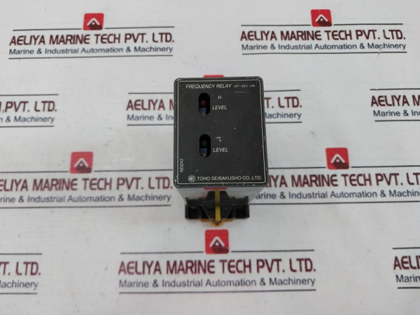 Toho Seisakusho Xf-501-24 Frequency Relay With Base 250V 7.5A Used