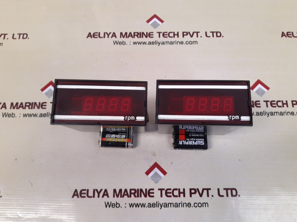 Iteco 8410.040 panel tachometer Italy 295 gm