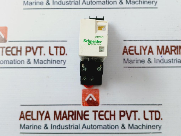 Schneider Electric Rxm2Lb2Bd Miniature Plug-in Relay With Plug-in Socket 5A/250V Used