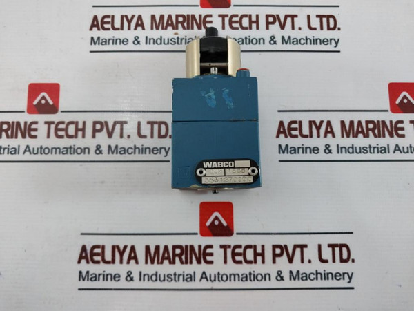 Wabco 3631270000 Direction Control Valve Used