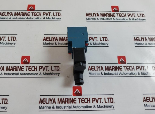 Aventics 3722280220 Control Valve 3420547022 Used