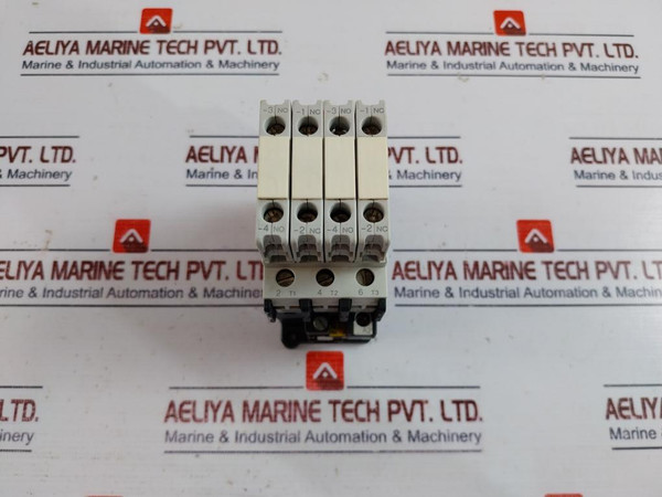 Siemens 3Tf32 00-0A Power Contactor With Auxiliary Contact Block 3Tx4010-2A