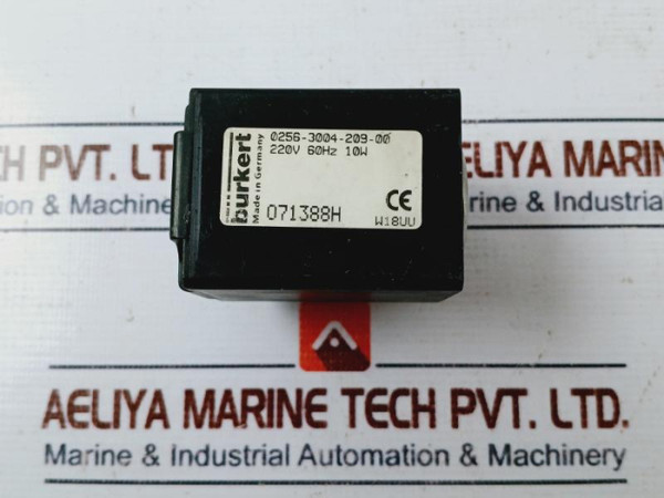 Burkert 0256-3004-209-00 2/2-way Solenoid Valve 220V 60Hz 10W 071388H Used
