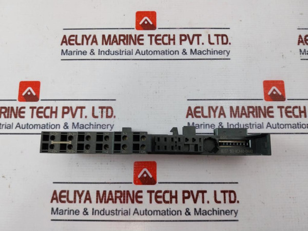 Siemens 6Es7 193-4Ca40-0Aa0 Universal Terminal Module E01 Tm-e15S26-a1 Used