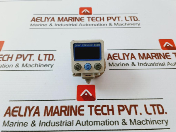 Smc Zse80F-a2-t Switch Assembly 12-24Vdc -100 To 100 Kpa - Used