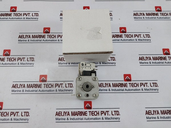 Bussmann 170M4467 High Speed Square Body Fuse W/ Microswitch Msw710-1S 700V~