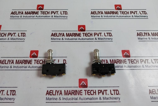 Lot Of 3X Renew Rz-15Gq22-b3 Plunger Micro Switch