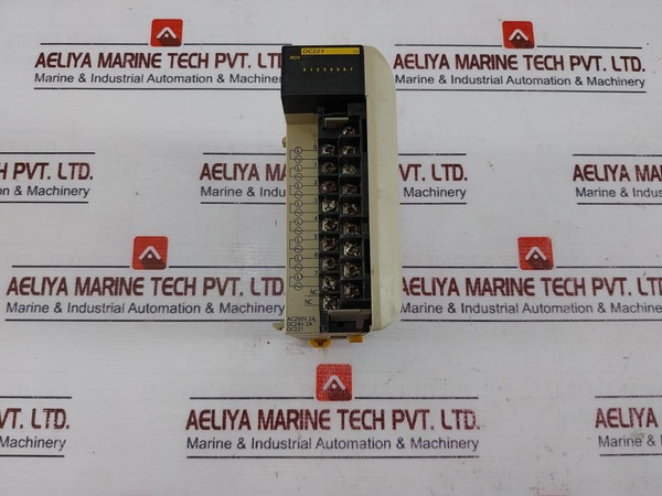 Omron Oc221 Output Module Ac250V 2A Dc24V 2A