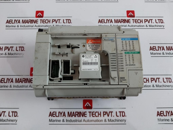 Allen-bradley 1764-28Bxb Micro Logix 1500 24V Sink/Source Dc Power Base Unit