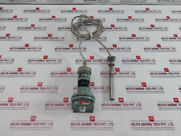 Moore M1 14033-as5 Temperature Transmitter Nullmatic 33A