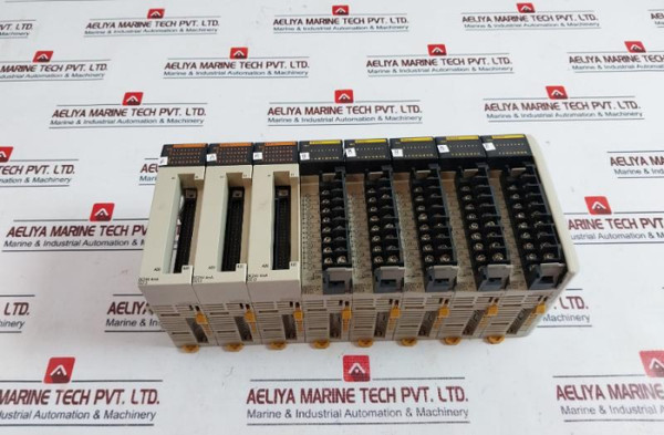 Omron Cqm1-id213 Input Unit 24Vdc 32 Points & Cqm1-oc222 Output Unit 250V Ac 24V - Used