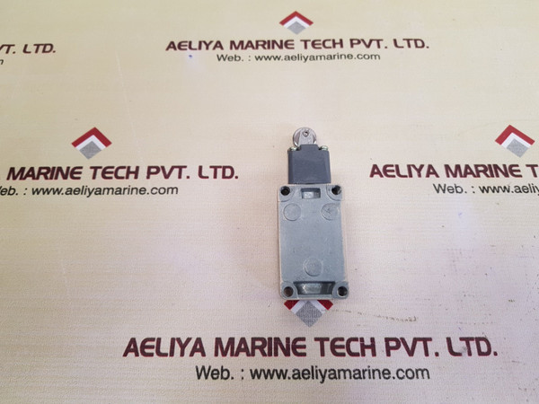 Mb xz-5/104 limit switch, type xz-5/104, iec 60947-5-1