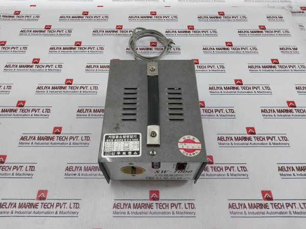 Shinwoo Sw-1000 Small Household Step-up Transformer 