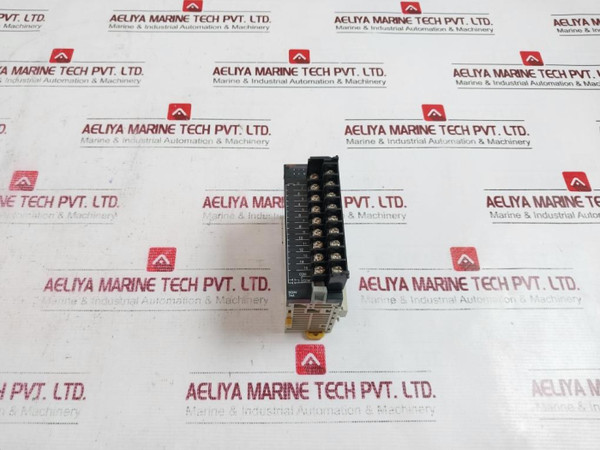 Omron Cj1W-id211 Cj-series Digital Input Unit 24V Dc 7Ma Class I Div 2 - Used