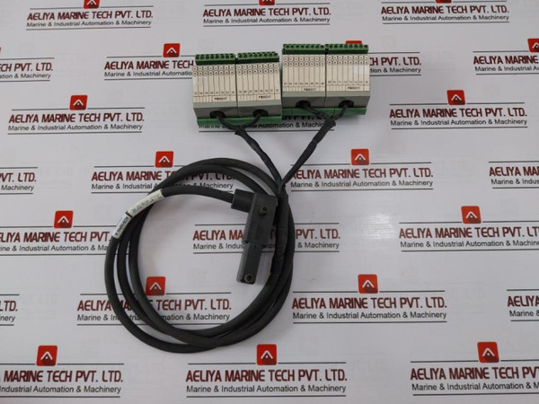 Foxboro Ad916Pw Cableplus 1.5 Meter W/ Umk-se 11,25-2 Dual Terminal Block Sf0923 - Used