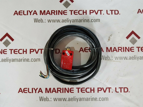 Crouzet 83-870-1 micro limit switch plunger 2.5kv - New