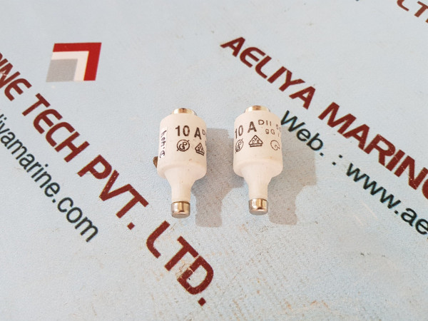 Lot of 12x Macgregor 10a dII 500v fuse