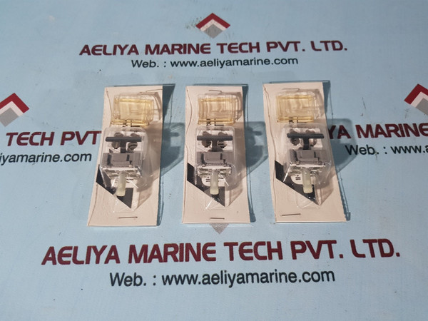 Set Of 9X Yamatake-honeywell 2T-lfa24B