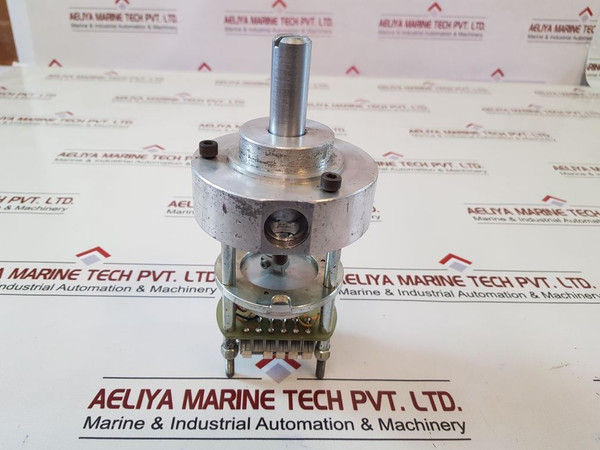 Bourns 6574S-555-202 Potentiometer free shipping  - Used