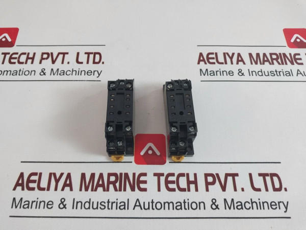 Lot Of 10X Omron Pyf08A-e Relay Socket - New
