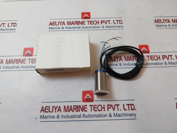 Telemecanique Xs630B1Pal2 Inductive Proximity Switch 12-48V - New