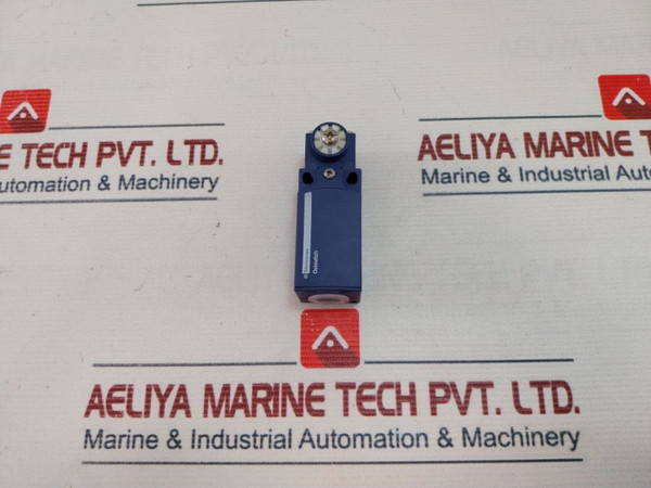 Telemecanique Xckn2101P16 Limit Switch Ip65 10A - New