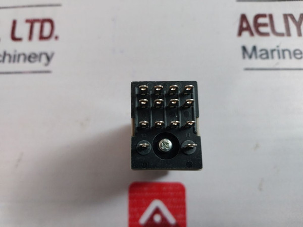 Omron H3Y-4 Timer Relay 0-10 Sec Dc24V