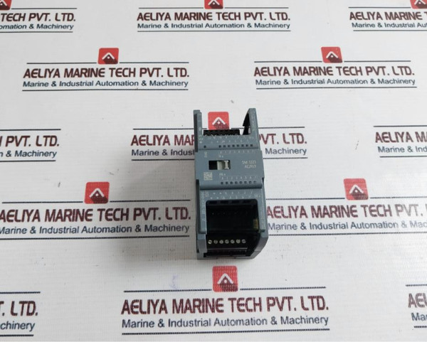 Siemens 6Es7 223-1Qh32-0Xb0 Simatic S7-1200 Digital I/O Module  - Used