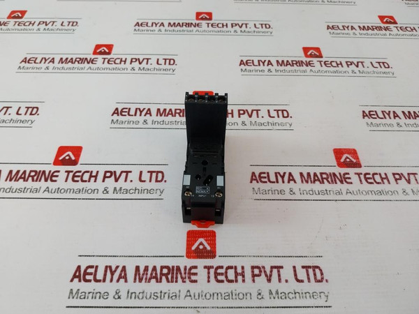 Schneider Electric Rxze2S114M Relay Socket 10A 250V, 2.5Kv