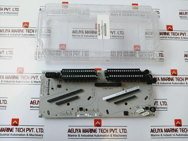 Honeywell Cc-td0B11 Digital Output 24V Iota Module 51308373-175 Rev. B2 24Vdc