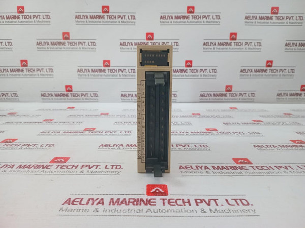 Omron C200H-oc222 Digital Output Unit 250Vac/24Vdc 2A/Point