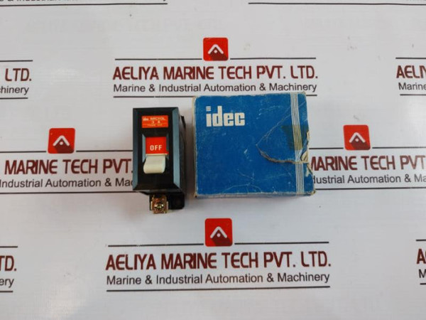 Idec Izumi Nrc110L Circuit Protector Frame 30A Max.V 250V 220V 3A