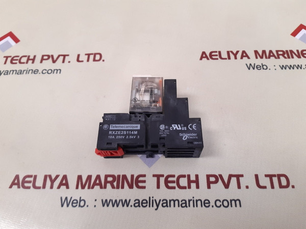 Telemecanique/Schneider Electric Rxm4Ab2Bd Relay With Base Rxze2S114M