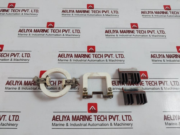 Fanuc A290-4561-t004 Ceramic Insulator With Heat Sink & Mounting Bracket Set