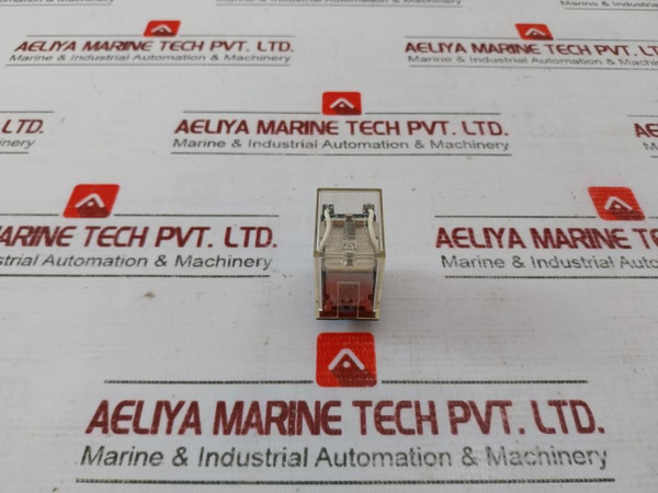 Omron My2 Miniature Power Relay 4-pole Twin Contact Plug-in Terminal 5A 240Vac - Used