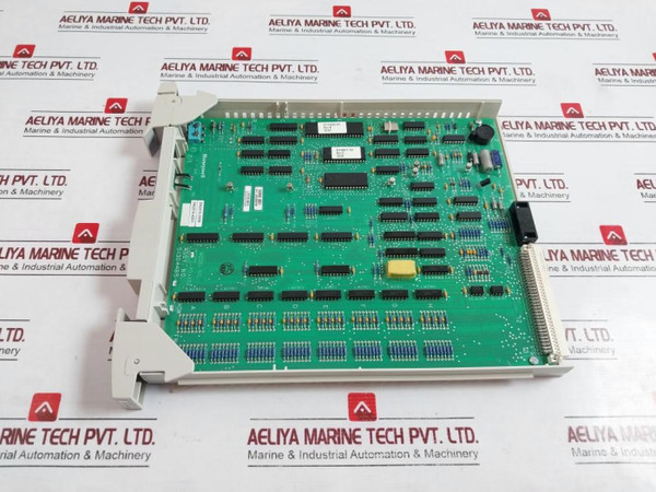 Honeywell 51304485-150 Digital Input Module Mc-pd1X02 Rev.E Hdw Aa - Used