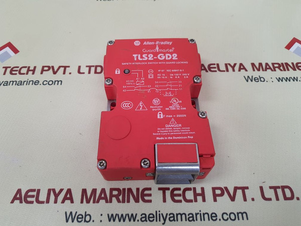 Allen-bradley tls2-gd2 safety interlock switch with guard locking